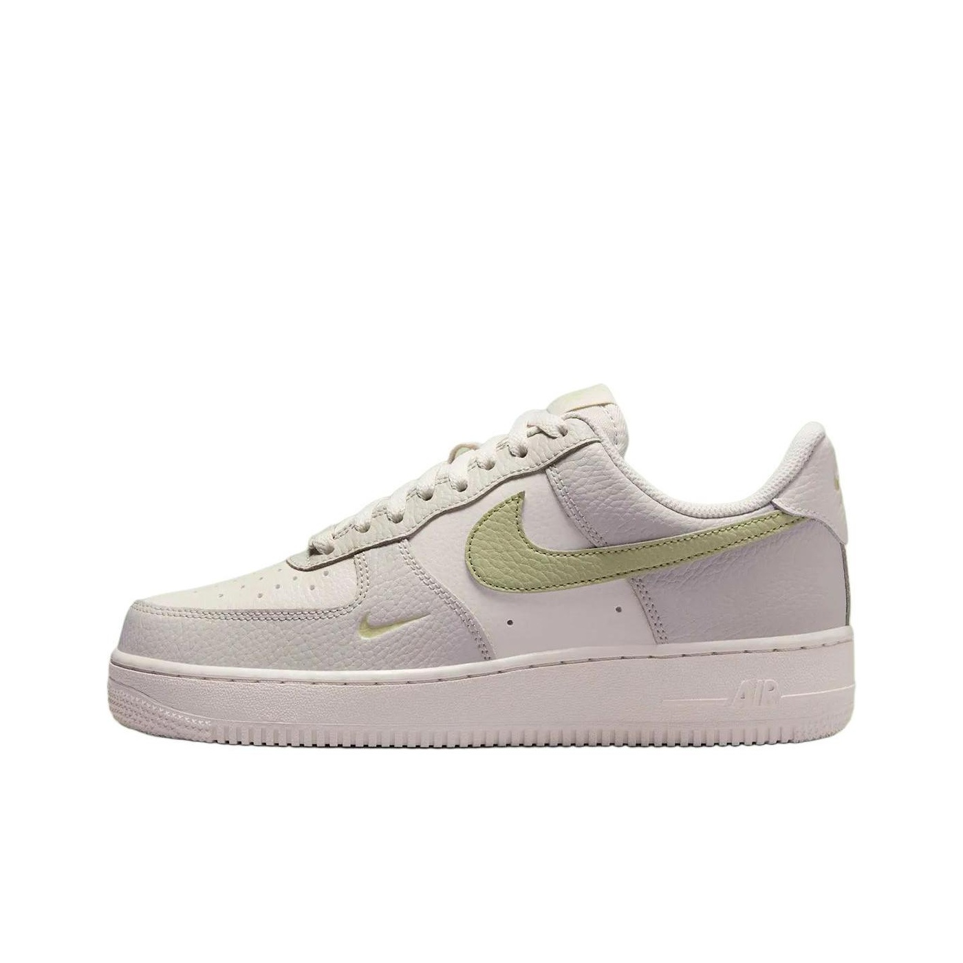 ナイキ エアフォース1 スケートボードシューズ IB3881 - Nike Shoes Air Force 1 のレビューと価格