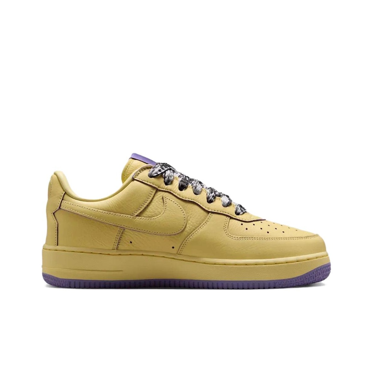 ナイキ エアフォース1 ロートップ スケートボードシューズ  - Nike Shoes Air Force 1 のレビューと価格